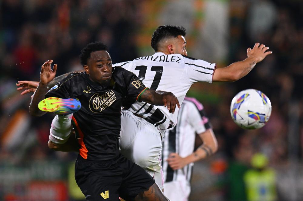 卡比对阵凯拉特数据：多次挥霍良机，上演史诗级空门不进